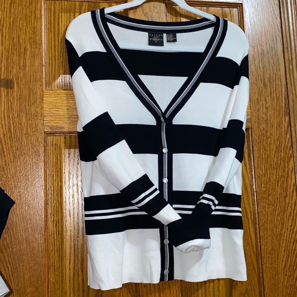 Tailor B. Moss Company Button-up Cardigan Black & White Stripes. Size Large